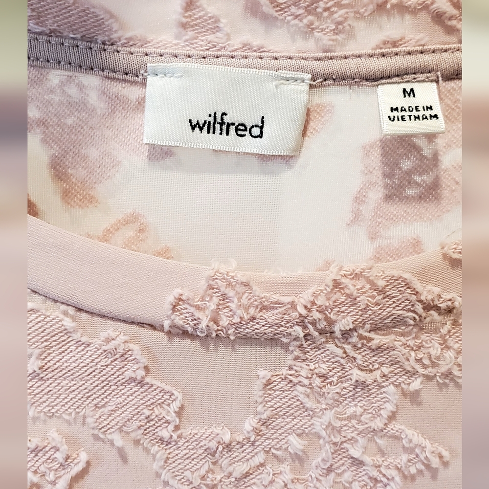 Wilfred Aritizia Dusty Pink Stretchy Sheer Floral Jacquard Top, Med. EUC - Picture 4 of 15